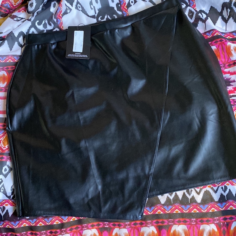 Pretty Little Thing Faux Leather Skirt